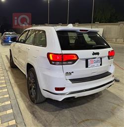 جیپ گراند شیرۆکی